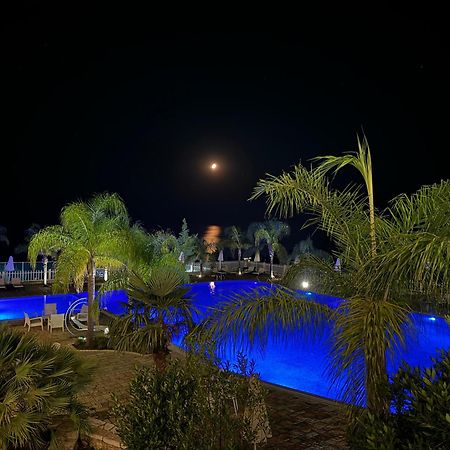 Elysium Hotel Dhërmi 外观 照片